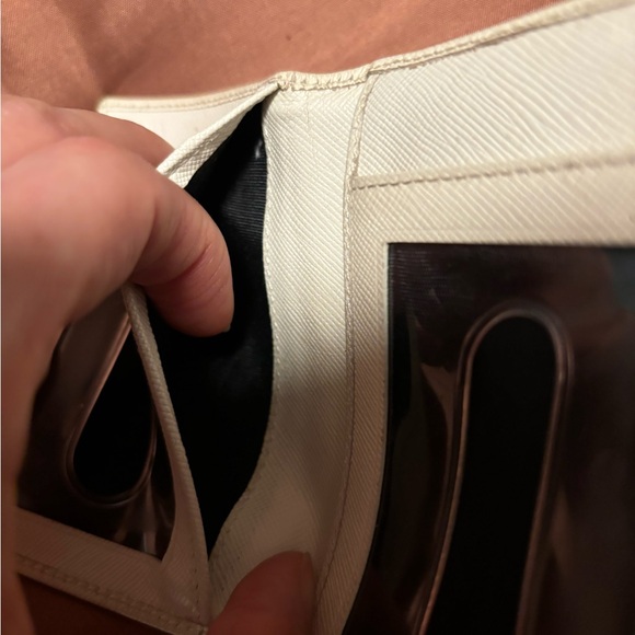 Prada Wallet - Picture 7 of 8